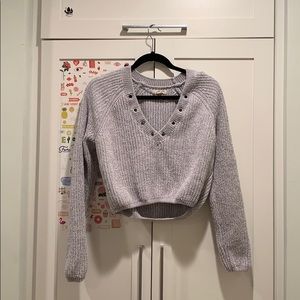 gray cropped sweater